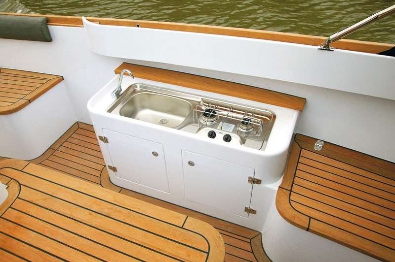Admirals Tender