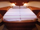 Forecabin | Jetten 37AC | Motorboat test gallery | Motor Boats Monthly |