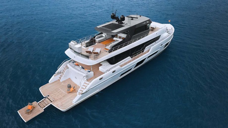 fort-lauderdale-boat-show-2022-CLX96_EXTERIOR 05