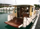 Stern | Greenline 33 | Reviews | Motor Boats Monthly |