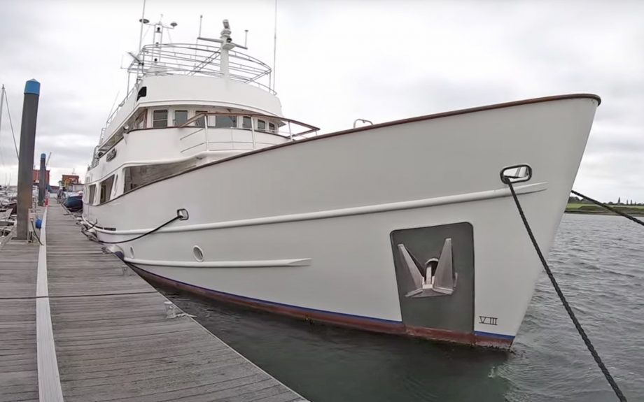 hall-russell-120-yacht-tour-aquaholic