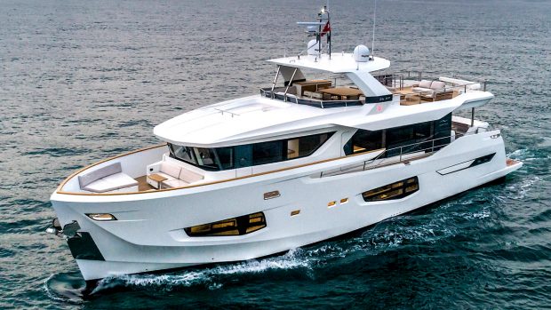 palm-beach-boat-show-2023-Numarine-26xp-fast